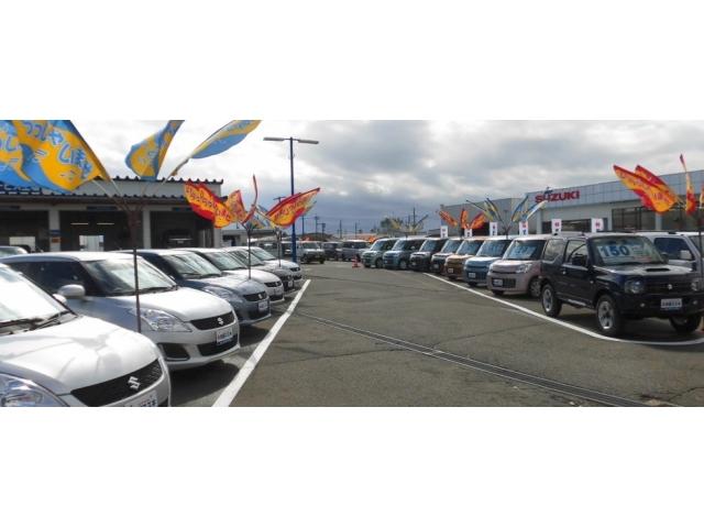 カー秋田では、常時90台以上のスズキの車を展示しています！新車の様な高年式の良質な車両が多いので長く安心して乗って頂けると思いますよ。