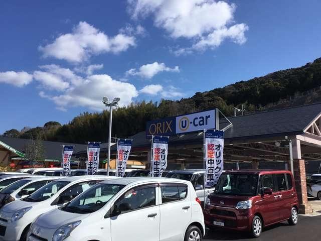 オリックスU-car福岡大野城店は1700坪の広大な敷地の中に人気のコメダ珈琲店とのコラボで新しい形の自動車販売店です！展示台数も100台と豊富に取り揃えております！！皆様のご来店お待ちしております。