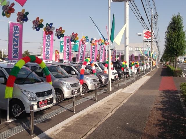 県内最大級の、スズキ直営ディーラーの中古車センターです。お車を購入の際にはもちろん、車検・点検・修理等併設整備工場にて承ります。快適なカーライフのために当店に是非お任せください！