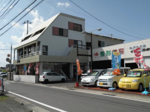 運輸局認証工場 2級整備士1名 3級整備士3名で新車.中古車 車検 板金塗装と営業しております。