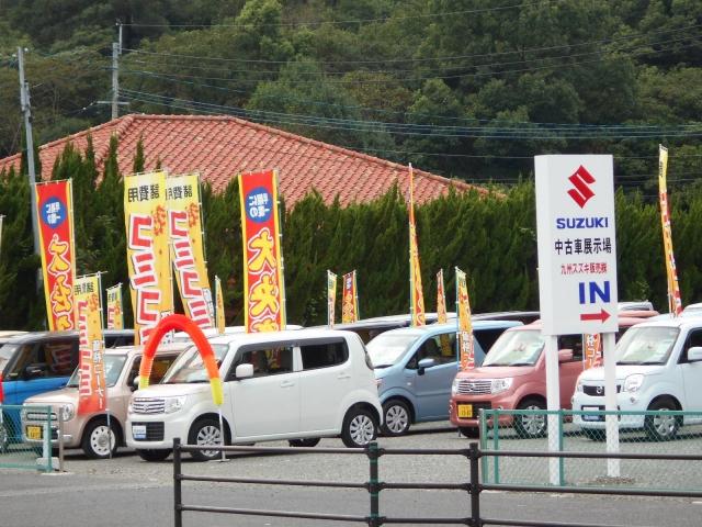 九州スズキ飯塚支店では、スズキの軽自動車、小型車を中心に良質な注古車を常時30台以上、取り揃えております！福岡県外でも販売のほうを行っておりますので、お気軽にお問合せくださいませ！