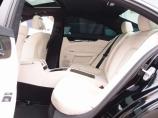 全国でも台数の少ないCLS550カスタム車両の入庫。一番人気のオブシディアンブラック外装色に白...